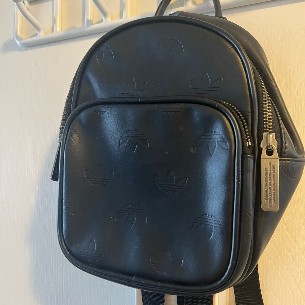 Adidas Black Compact Backpack with Sleek Design